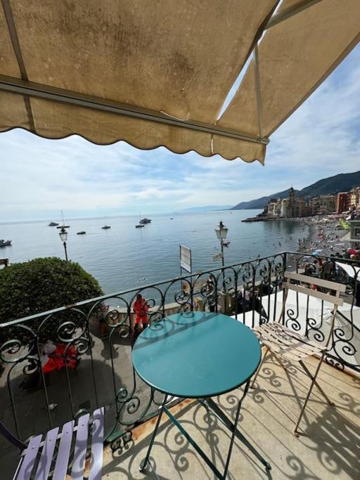 شقة Un Terrazzino Sul Lungomare كامولّي المظهر الخارجي الصورة